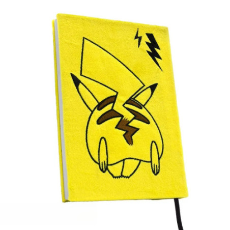 POKEMON - Cahier A5 Premium "Pikachu peluche"