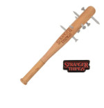 Stranger Things Stylo Batte à Pointes & Stranger Things Pin's