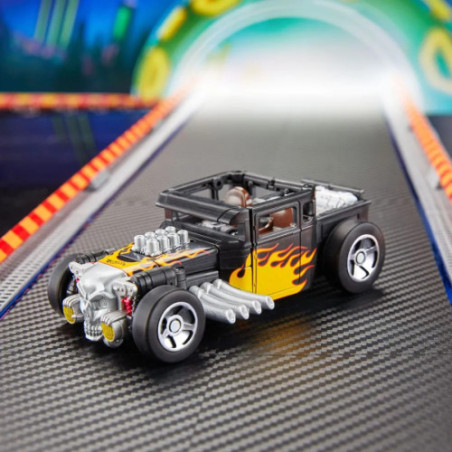 Hot Wheels x Transformers figurine Bone Shaker 12 cm