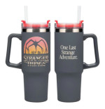 Stranger Things 5 gobelet avec paille coudée 900 ml
