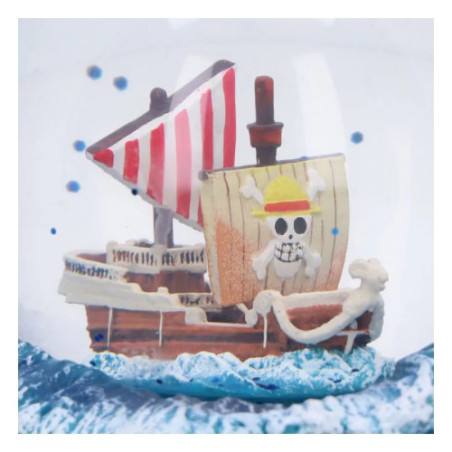 One Piece boule à neige Going Merry 17 cm