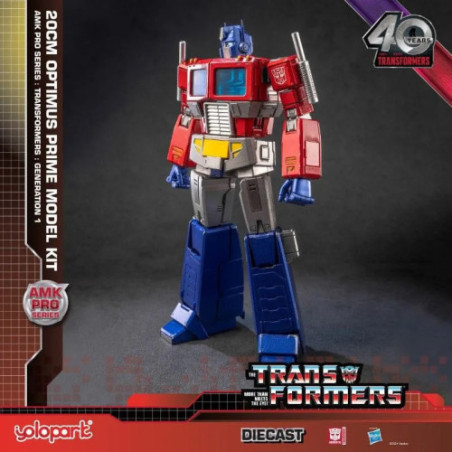Transformers: Generation One figurine Plastic Model Kit AMK Pro Series Optimus Prime 20 cm