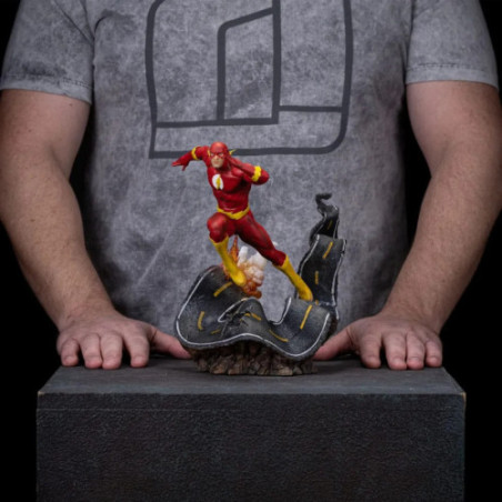 DC Comics statuette 1/10 Art Scale Flash 25 cm